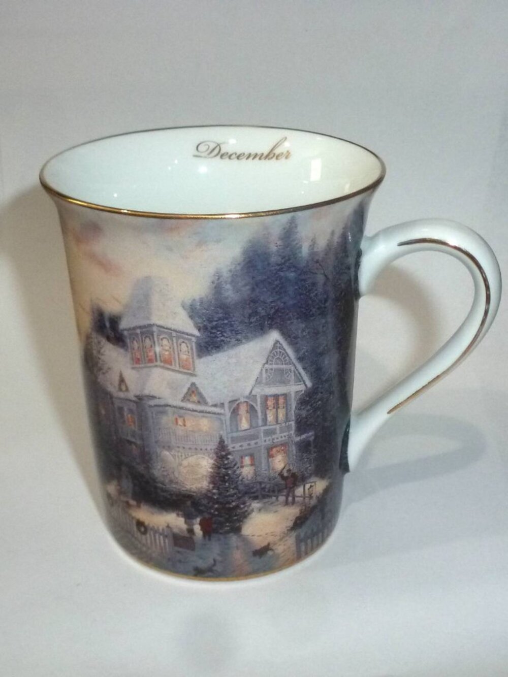 Thomas Kinkade's Joys of the Season Coffee / Mug Collection - December